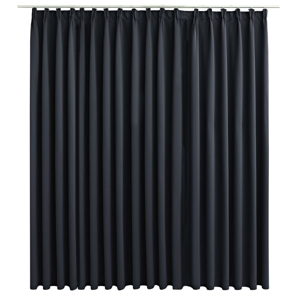 Kleur: zwart Afmetingen: 290 x 245 cm (B x H) Materiaal: 100% polyester Met metalen haken
