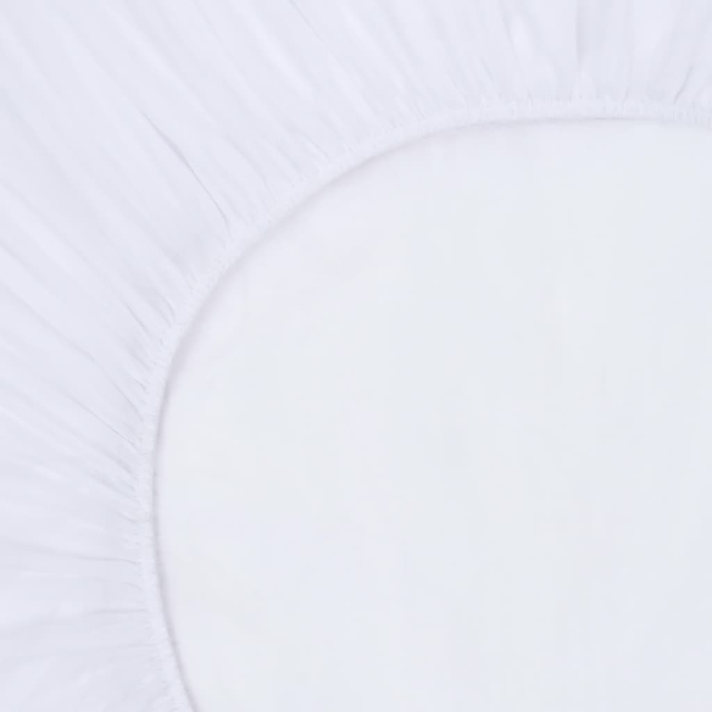 Kleur: wit Materiaal: 100% katoenflanel met coating Grootte: 160 x 200 cm (B x L) Past op matrassen met een dikte tot 20 cm Stofgewicht: 130 g/m² Waterbestendig Levering bevat: 2 x hoeslaken